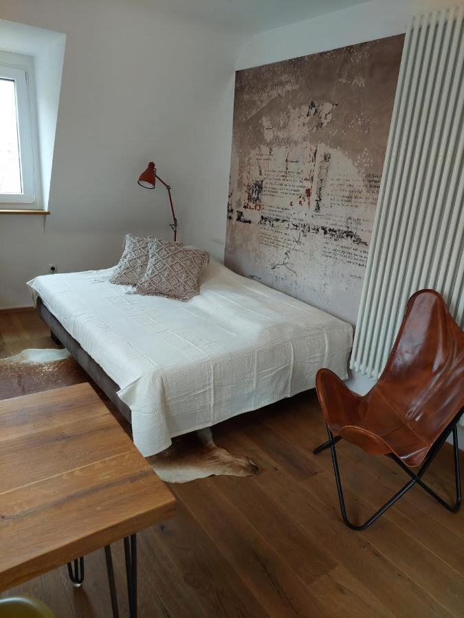 Stilvolle Wohnung Direkt In Der City Wurtzburgo Exterior foto